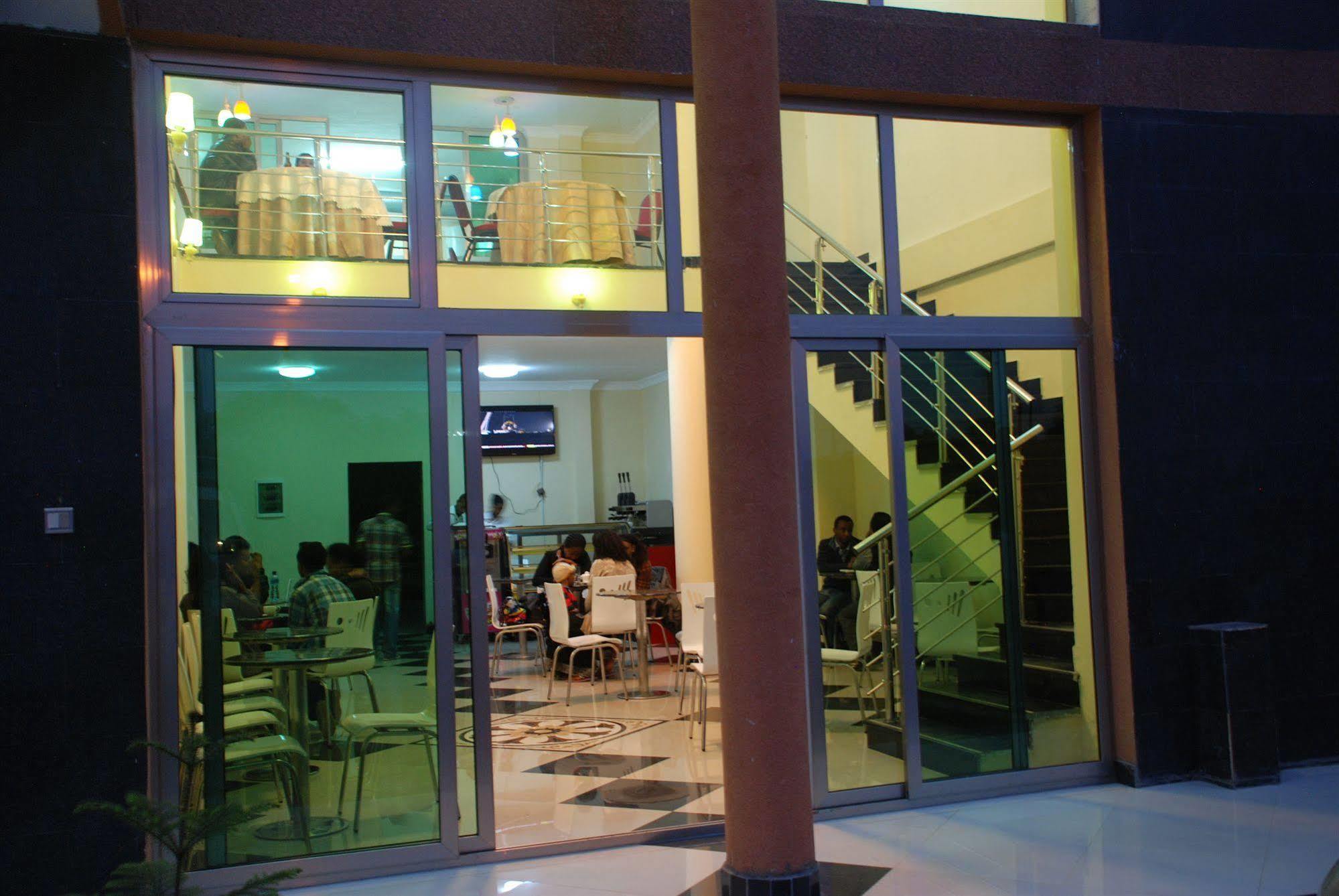 Addis Amba Hotel Бахр-Дар Экстерьер фото